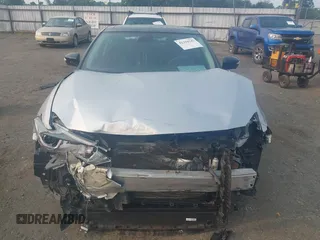 2018 Nissan Maxima SV z VIN 1N4AA6AP1JC366927, wystawiony jako IAAI lot #42394242 z przebiegiem 89 093 mil mil oraz . Historia ofert i sprzedaży dostępna na DreamBid. Obrazek 13.