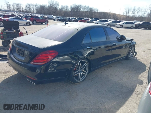 2015 Mercedes-Benz S 550 z VIN WDDUG8FB6FA135044, wystawiony jako IAAI lot #41791414 z przebiegiem 155 938 mil mil oraz . Historia ofert i sprzedaży dostępna na DreamBid. Obrazek 4.