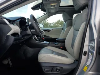 2024 Toyota RAV4 Hybrid XLE Premium with VIN 4T3B6RFV8RU162725, listed as a Copart auction lot 53995045 with 7,293 mi miles and Salvage Title. Bid and sale history available at carsss.com. Image 7.