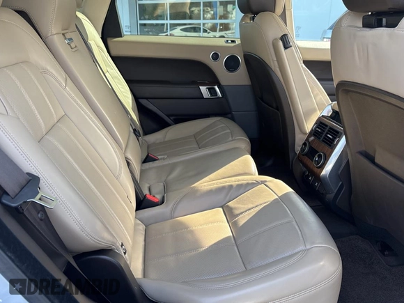 2021 Land Rover Range Rover Sport HSE Silver Edition with VIN SALWR2SU2MA788672, listed as a Copart auction lot 44837715 with 55,278 mi miles and Clean title. Bid and sale history available at DreamBid. Image 5.