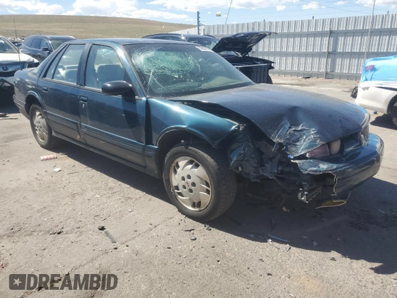1997 Oldsmobile Cutlass Supreme S z VIN 1G3WH52M7VF349340, wystawiony jako Copart lot #50806565 z przebiegiem 1 254 585 mil mil oraz Szkody całkowita. Historia ofert i sprzedaży dostępna na DreamBid. Obrazek 4.