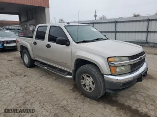 2005 Chevrolet Colorado 1SF LS Z71 with VIN 1GCDT136358151762, listed as a Copart auction lot 52718265 with 303,697 mi miles and Clean Title. Bid and sale history available at carsss.com. Image 4.