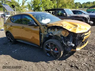 2024 Dodge Hornet R/T Plus with VIN ZACPDFDW6R3A11538, listed as a Copart auction lot 71154034 with 9,571 mi miles and Salvage Title. Bid and sale history available at carsss.com. Image 4.