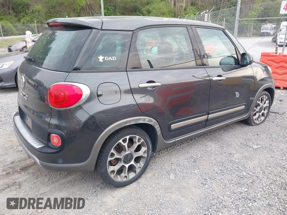 2014 FIAT 500L Trekking with VIN ZFBCFADH3EZ011646, listed as a IAAI auction lot 42107103 with 179,995 mi miles. Bid and sale history available at carsss.com. Image 4.