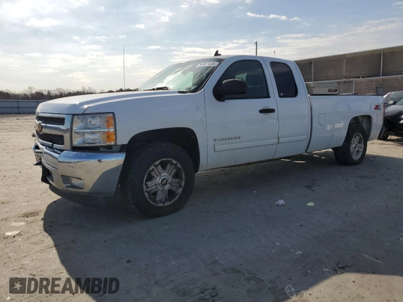 2012 Chevrolet Silverado 1500 LT with VIN 1GCRKSE04CZ245938, listed as a Copart auction lot 50907445 with 152,388 mi miles and Salvage Title. Bid and sale history available at DreamBid. Image 1.