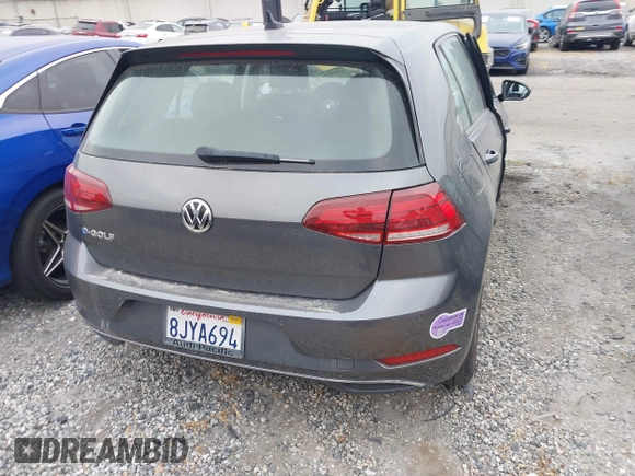 2019 Volkswagen Golf SEL Premium с VIN WVWPR7AU0KW911072, выставлен на аукционе IAAI как лот 42028291 с пробегом 33 726 миль миль и . История ставок и продаж доступна на DreamBid. Изображение 16.