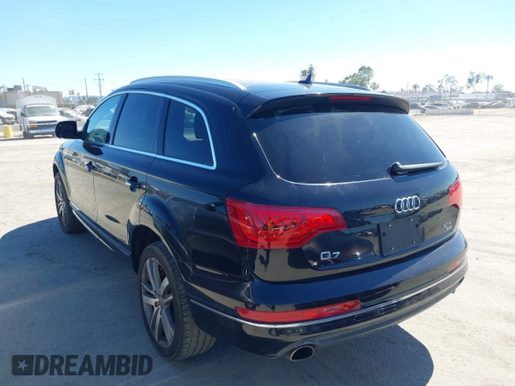 2014 Audi Q7 Premium Plus with VIN WA1LGAFEXED014547, listed as a IAAI auction lot 42639055 with 158,057 mi miles and . Bid and sale history available at DreamBid. Image 3.