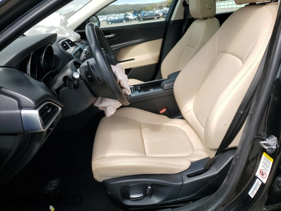 2019 Jaguar XE 25t Premium with VIN SAJAJ4FX0KCP43841, listed as a Copart auction lot 49894475 with 49,397 mi miles and Salvage Title. Bid and sale history available at carsss.com. Image 7.