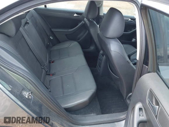 2012 Volkswagen Jetta SE with VIN 3VWDX7AJ6CM377136, listed as a IAAI auction lot 42645975 with 81,904 mi miles and . Bid and sale history available at DreamBid. Image 8.