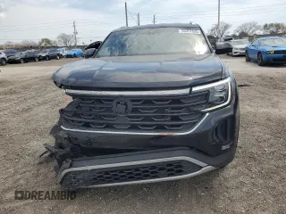 2024 Volkswagen Atlas SE with VIN 1V2DE2CA8RC236764, listed as a Copart auction lot 50357035 with 8,667 mi miles and Salvage title. Bid and sale history available at DreamBid. Image 5.