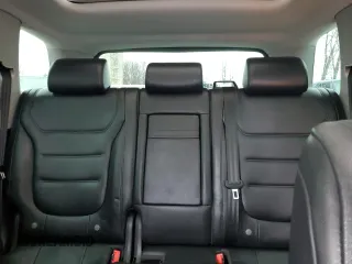 2012 Volkswagen Touareg Sport z VIN WVGFK9BP6CD005005, wystawiony jako Copart lot #46802355 z przebiegiem 141 430 mil mil oraz Czysty tytuł • Clean title. Historia ofert i sprzedaży dostępna na DreamBid. Obrazek 10.