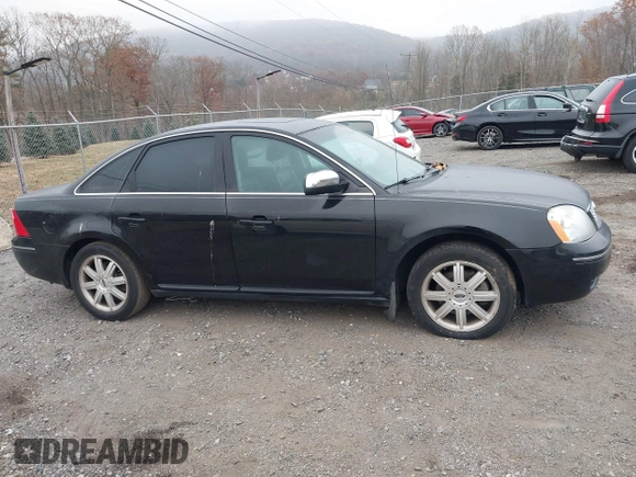 2006 Ford Five Hundred Limited with VIN 1FAHP281X6G162828, listed as a IAAI auction lot 40760799 with 192,998 mi miles. Bid and sale history available at carsss.com. Image 13.