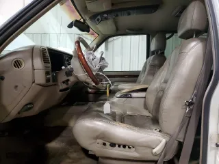 2000 Cadillac Escalade with VIN 1GYEK63R0YR185780, listed as a Copart auction lot 80620994 with 16,717 mi miles and Salvage Title. Bid and sale history available at carsss.com. Image 7.