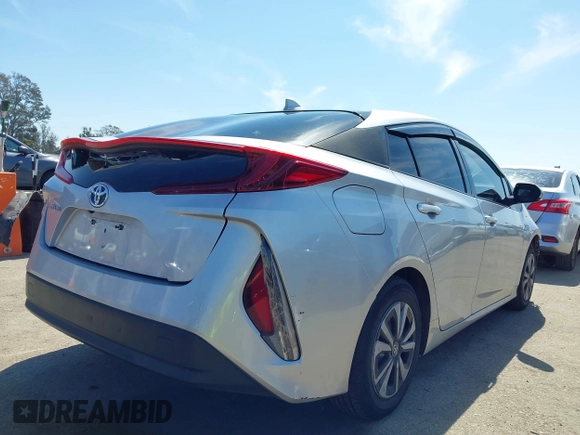 2017 Toyota Prius Plus with VIN JTDKARFP7H3019766, listed as a IAAI auction lot 41850601 with 281,540 mi miles and . Bid and sale history available at DreamBid. Image 4.