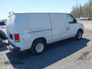2010 Ford Econoline Cargo Commercial z VIN 1FTNE1EW1ADA91221, wystawiony jako IAAI lot #41306156 z przebiegiem 154 172 mil mil oraz . Historia ofert i sprzedaży dostępna na DreamBid. Obrazek 4.