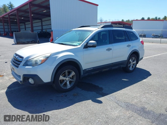 2014 Subaru Outback 2.5i Limited with VIN 4S4BRBPC9E3255693, listed as a IAAI auction lot 42134200 with 262,009 mi miles. Bid and sale history available at carsss.com. Image 2.