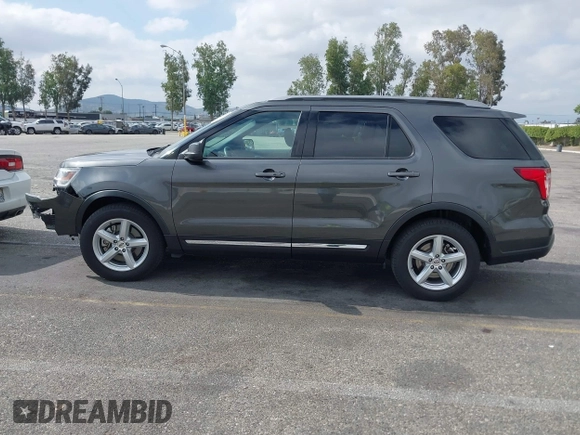 2018 Ford Explorer XLT z VIN 1FM5K7D82JGB56585, wystawiony jako IAAI lot #42129728 z przebiegiem 39 007 mil mil oraz . Historia ofert i sprzedaży dostępna na DreamBid. Obrazek 14.
