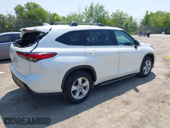 2020 Toyota Highlander L with VIN 5TDCZRAH4LS028560, listed as a IAAI auction lot 42436309 with 55,569 mi miles and . Bid and sale history available at DreamBid. Image 4.
