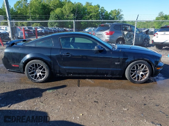 2007 Ford Mustang GT Deluxe с VIN 1ZVFT82H075309397, выставлен на аукционе IAAI как лот 42197424 с пробегом 279 403 миль миль и . История ставок и продаж доступна на DreamBid. Изображение 13.
