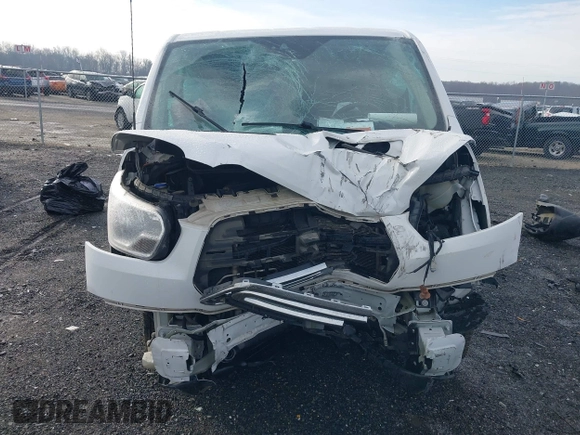 2019 Ford Transit z VIN 1FTYR2ZM6KKB81879, wystawiony jako IAAI lot #41485213 z przebiegiem 153 036 mil mil oraz . Historia ofert i sprzedaży dostępna na DreamBid. Obrazek 12.