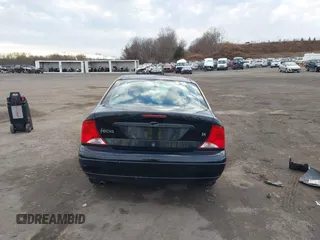 2000 Ford Focus SE with VIN 1FAFP34P7YW189078, listed as a IAAI auction lot 41222051 with 100,067 mi miles and . Bid and sale history available at carsss.com. Image 16.