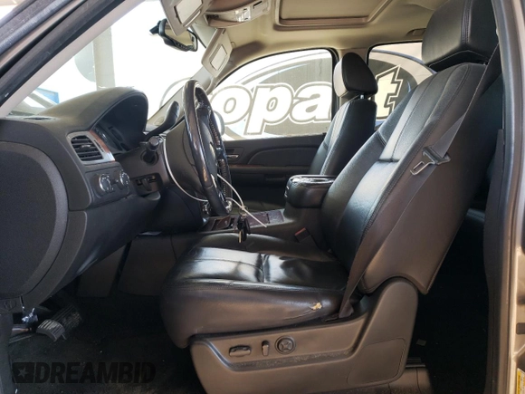 2008 Chevrolet Avalanche LTZ with VIN 3GNFK12368G120384, listed as a Copart auction lot 55660555 with 228,686 mi miles and Clean Title. Bid and sale history available at carsss.com. Image 7.