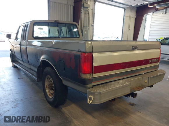 1991 Ford F-250 with VIN 1FTHX25G3MKA39966, listed as a IAAI auction lot 42669671 with 889,505 mi miles and . Bid and sale history available at DreamBid. Image 3.