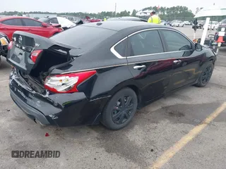 2016 Nissan Altima SR z VIN 1N4AL3AP5GC289383, wystawiony jako IAAI lot #42430809 z przebiegiem 195 227 mil mil oraz . Historia ofert i sprzedaży dostępna na DreamBid. Obrazek 4.
