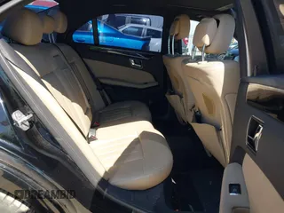 2010 Mercedes-Benz E 550 Luxury with VIN WDDHF7CBXAA197283, listed as a IAAI auction lot 41981257 with 120,313 mi miles and . Bid and sale history available at DreamBid. Image 8.
