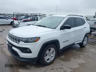 2022 Jeep Compass Latitude with VIN 3C4NJCBB8NT137619, listed as a IAAI auction lot 42211859 with 31,319 mi miles and . Bid and sale history available at DreamBid. Image 18.