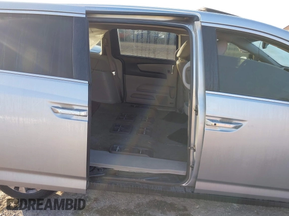 2016 Honda Odyssey EX-L with VIN 5FNRL5H65GB080864, listed as a IAAI auction lot 41476716 with 171,550 mi miles. Bid and sale history available at carsss.com. Image 8.