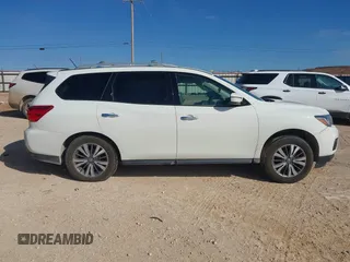 2017 Nissan Pathfinder Platinum with VIN 5N1DR2MM7HC673860, listed as a IAAI auction lot 41316250 with 124,117 mi miles and . Bid and sale history available at DreamBid. Image 14.