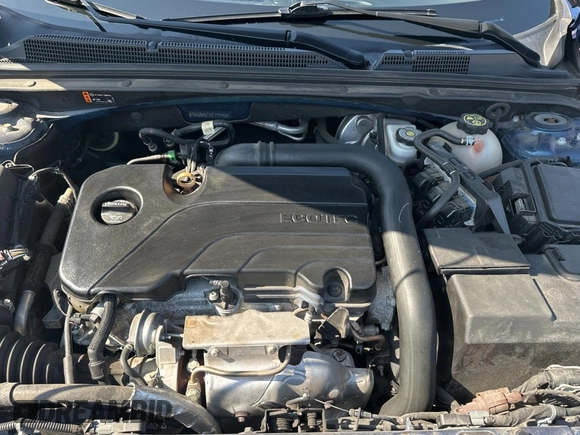 2019 Chevrolet Malibu LS z VIN 1G1ZB5ST1KF191460, wystawiony jako Copart lot #53805735 z przebiegiem 72 885 mil mil oraz Szkoda całkowita • Salvage title. Historia ofert i sprzedaży dostępna na DreamBid. Obrazek 7.