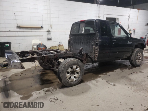 1998 Nissan Frontier XE with VIN 1N6DD26Y9WC362881, listed as a Copart auction lot 83056994 with 108,791 mi miles and Clean title. Bid and sale history available at DreamBid. Image 3.