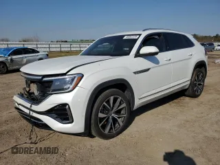 2024 Volkswagen Atlas SEL Premium R-Line z VIN 1V2FE2CA7RC219611, wystawiony jako Copart lot #46862235 z przebiegiem 17 570 mil mil oraz Szkoda całkowita • Salvage title. Historia ofert i sprzedaży dostępna na DreamBid. Obrazek 1.
