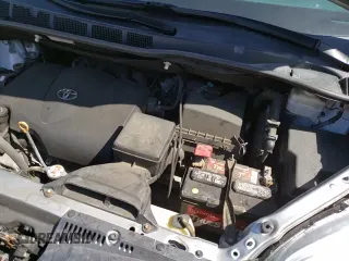 2020 Toyota Sienna XLE z VIN 5TDDZ3DC7LS230732, wystawiony jako Copart lot #51144825 z przebiegiem 78 567 mil mil oraz Szkoda całkowita • Salvage title. Historia ofert i sprzedaży dostępna na DreamBid. Obrazek 15.