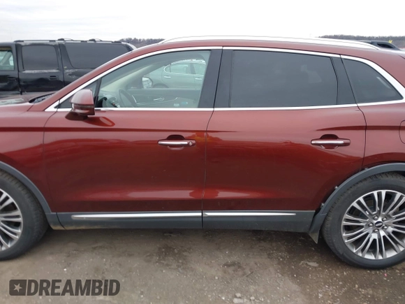 2016 Lincoln MKX Reserve z VIN 2LMPJ6LP0GBL42595, wystawiony jako IAAI lot #41248786 z przebiegiem 99 895 mil mil oraz . Historia ofert i sprzedaży dostępna na DreamBid. Obrazek 15.