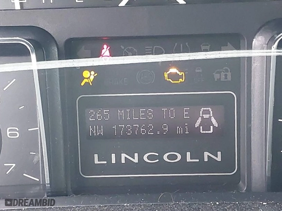2014 Lincoln Navigator with VIN 5LMJJ2J54EEL00862, listed as a IAAI auction lot 41790896 with NaN miles. Bid and sale history available at carsss.com. Image 15.