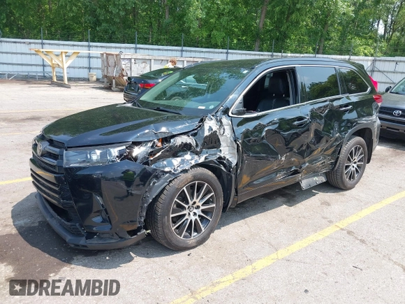 2018 Toyota Highlander SE with VIN 5TDJZRFH6JS496061, listed as a IAAI auction lot 42438105 with 76,637 mi miles and . Bid and sale history available at DreamBid. Image 17.