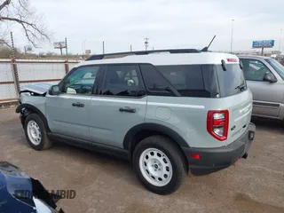 2024 Ford Bronco Sport Heritage z VIN 3FMCR9G64RRF08952, wystawiony jako IAAI lot #41828191 z przebiegiem 7 588 mil mil oraz . Historia ofert i sprzedaży dostępna na DreamBid. Obrazek 15.