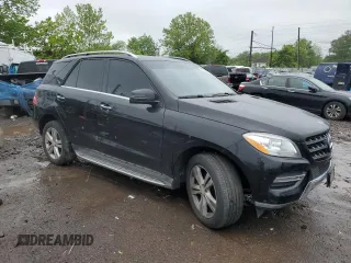 2015 Mercedes-Benz M 350 z VIN 4JGDA5HB7FA450096, wystawiony jako Copart lot #58029775 z przebiegiem 124 230 mil mil oraz Szkoda całkowita • Salvage title. Historia ofert i sprzedaży dostępna na DreamBid. Obrazek 4.