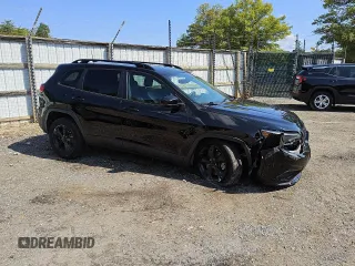 2020 Jeep Cherokee Altitude with VIN 1C4PJMLB3LD650101, listed as a Copart auction lot 72538784 with 97,917 mi miles and Clean Title. Bid and sale history available at carsss.com. Image 4.
