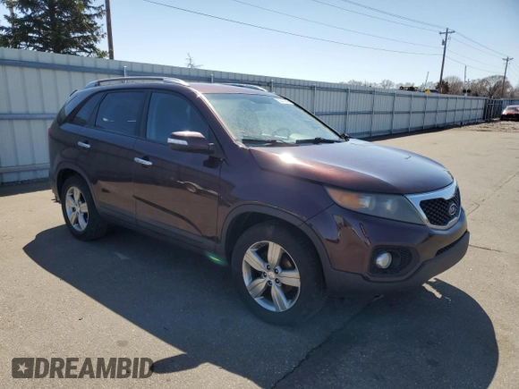 2013 Kia Sorento EX with VIN 5XYKU3A60DG343229, listed as a Copart auction lot 52210945 with 193,362 mi miles and Salvage Title. Bid and sale history available at carsss.com. Image 4.