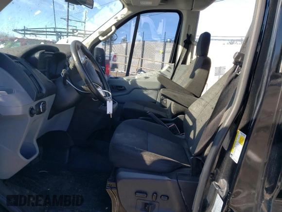 2018 Ford Transit XL z VIN 1FBVU4XGXJKA27026, wystawiony jako Copart lot #85449514 z przebiegiem 142 942 mil mil oraz Szkoda całkowita • Salvage title. Historia ofert i sprzedaży dostępna na DreamBid. Obrazek 7.