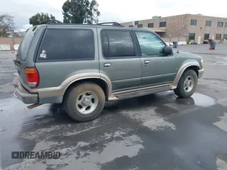 1999 Ford Explorer XLT с VIN 1FMZU35P0XZB78284, выставлен на аукционе IAAI как лот 41510875 с пробегом 231 923 миль миль и . История ставок и продаж доступна на DreamBid. Изображение 4.