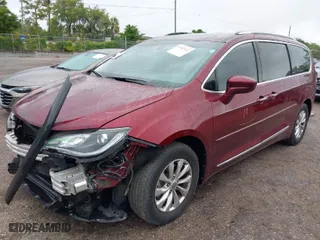 2018 Chrysler Pacifica Touring L Plus with VIN 2C4RC1EG4JR132695, listed as a IAAI auction lot 41987612 with 99,132 mi miles. Bid and sale history available at carsss.com. Image 2.