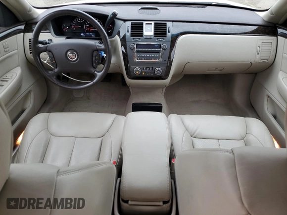 2011 Cadillac DTS Luxury Collection z VIN 1G6KD5E67BU122196, wystawiony jako Copart lot #58716175 z przebiegiem 76 192 mil mil oraz Czysty tytuł • Clean title. Historia ofert i sprzedaży dostępna na DreamBid. Obrazek 8.