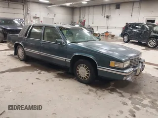 1992 Cadillac DeVille z VIN 1G6CD53B2N4227608, wystawiony jako IAAI lot #42190714 z przebiegiem 123 256 mil mil oraz . Historia ofert i sprzedaży dostępna na DreamBid. Obrazek 1.
