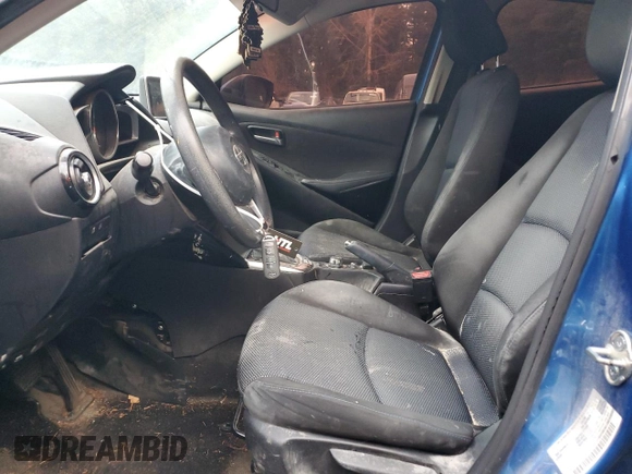 2016 Scion iA z VIN 3MYDLBZVXGY142781, wystawiony jako Copart lot #51987175 z przebiegiem 129 288 mil mil oraz Nie do naprawy • Non repairable. Historia ofert i sprzedaży dostępna na DreamBid. Obrazek 7.