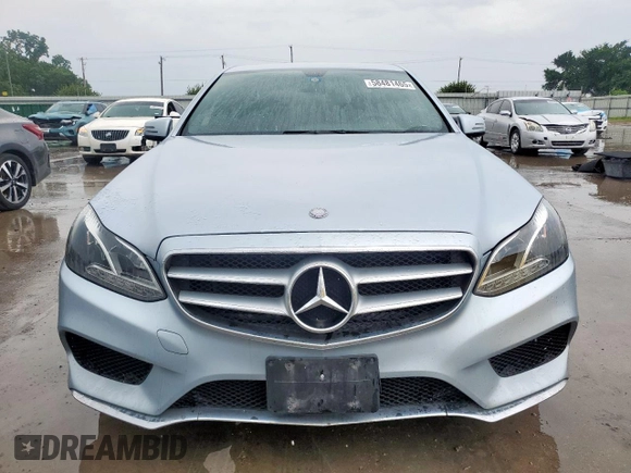 2014 Mercedes-Benz E 350 Sport z VIN WDDHF5KBXEA815374, wystawiony jako Copart lot #58481465 z przebiegiem 227 360 mil mil oraz Szkoda całkowita • Salvage title. Historia ofert i sprzedaży dostępna na DreamBid. Obrazek 5.